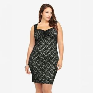 NWT Torrid Sweetheart Lace Bodycon Dress Size 3x